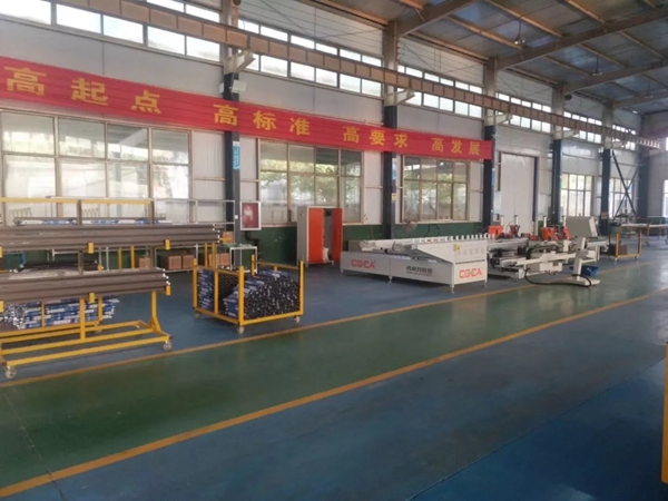 德斯莱斯门窗系统组织贵州分公司员工赴总部学习