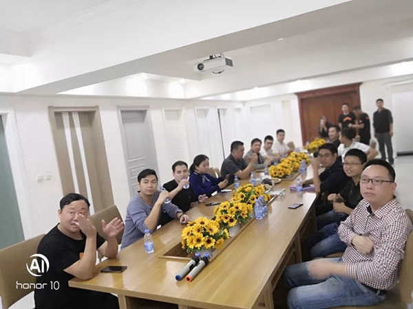 宜居木门迎接清华大学企业变革与管理创新高级研修班莅临考察