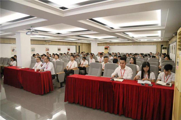 卡米亚陶瓷2019年第三季度工作总结会议圆满成功