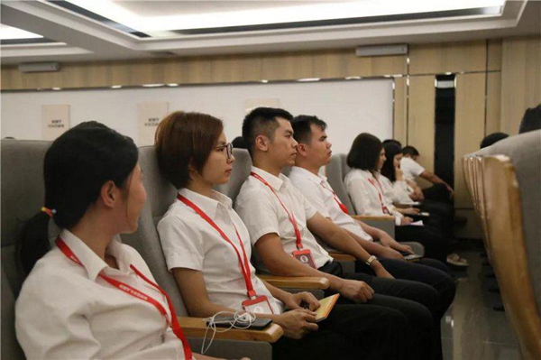 卡米亚陶瓷2019年第三季度工作总结会议圆满成功