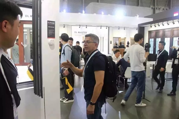 东朗上海国际门窗展圆满收官 展现团队风采