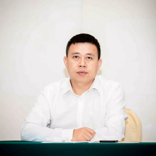 合生雅居全屋定制CEO王天兵出席南充第二届交流会活动