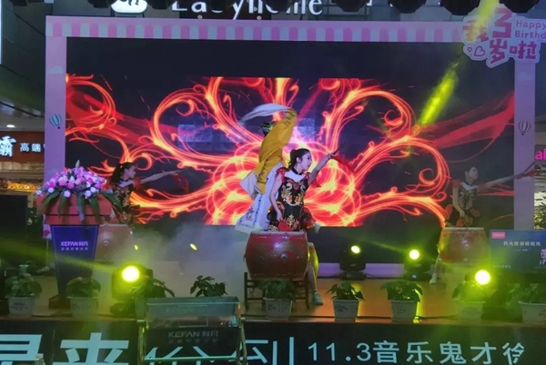 音乐鬼才徐誉滕助力石狮科凡全屋定制5周年盛典
