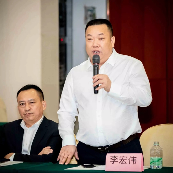 合生雅居全屋定制CEO王天兵出席南充第二届交流会活动