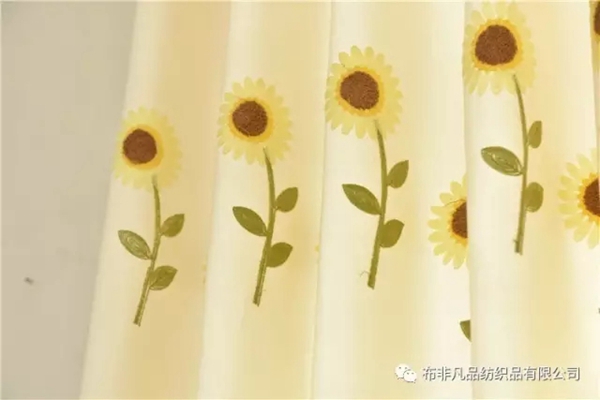 布非凡品：儿童房首选 经典丝绒麻绣