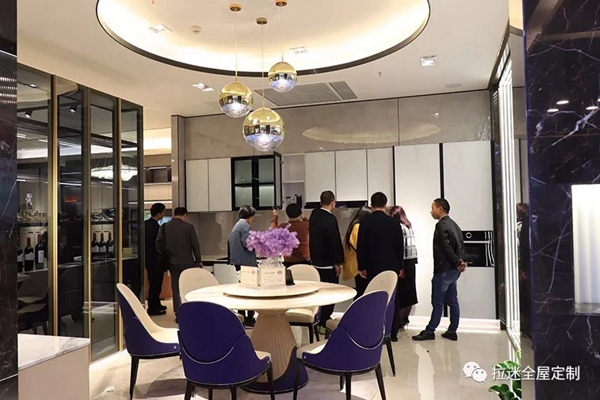 VARIO万骊与金凯莎合作新店开业 绚丽奢华填充简约生活