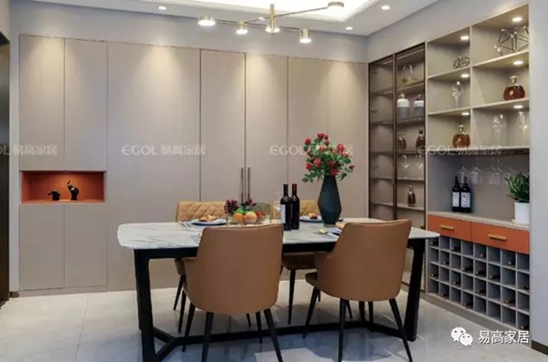 易高家居特邀歌手陈志朋助力红星美凯龙四里河店开业