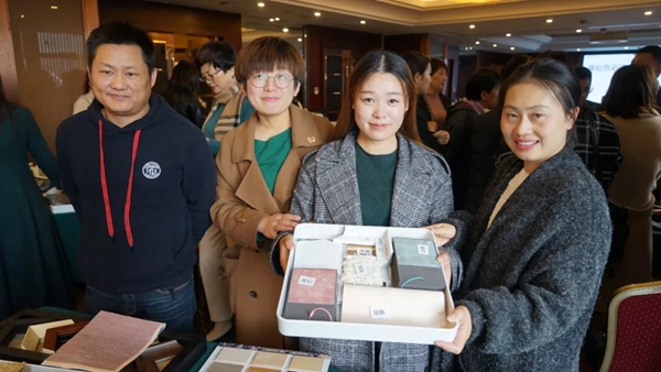汇明A+墙布软装特训营盛大举行 传授神奇家装化妆术