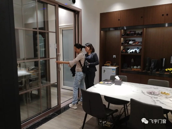 飞宇门窗成都经销商宋文棋：了解“自己” 才能更好的展示“自己”