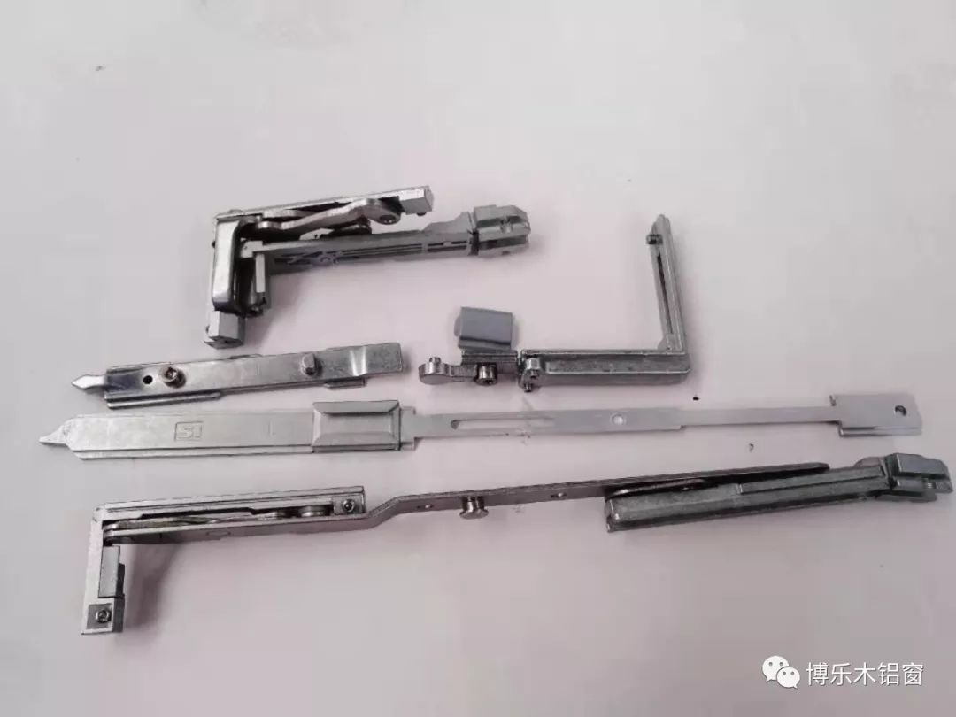 博乐铜窗：尊贵奢华的象征