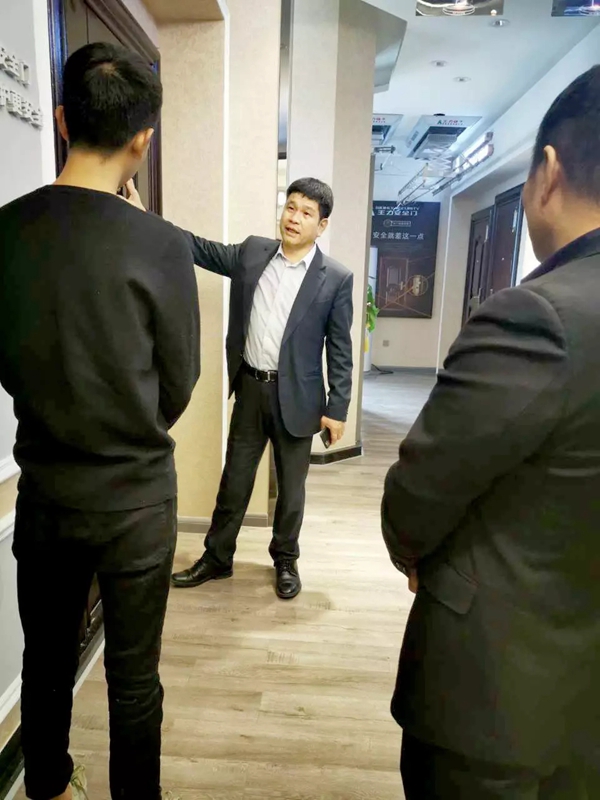 王力董事长王跃斌考察西安交大项目