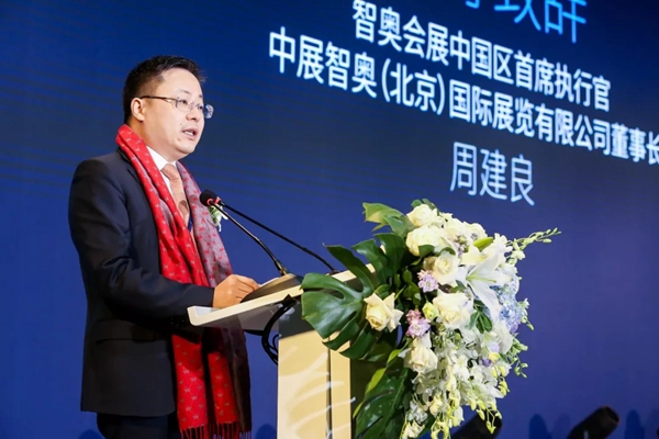 缇绣无缝墙布作为墙布行业的星锐品牌 出席2019墙纸墙布大会
