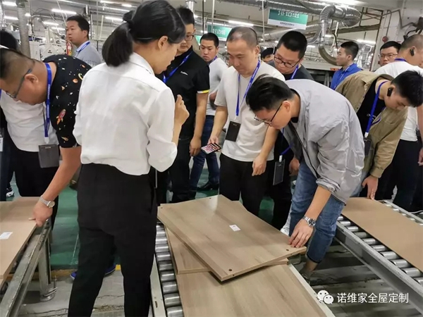 诺维家全屋定制2019投资峰会在清远总部取得圆满成功 诺维家全屋定制2019投资峰会在清远总部取得圆满成功