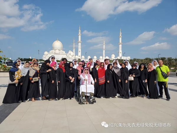 天衣无缝墙布全球旅拍迪拜站圆满结束 