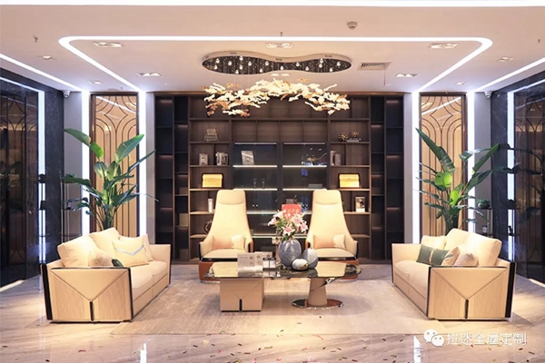 VARIO万骊与金凯莎合作新店开业 绚丽奢华填充简约生活