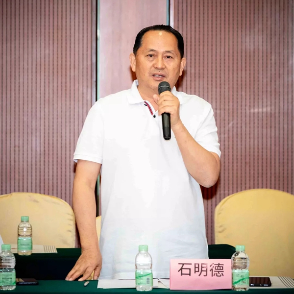 合生雅居全屋定制CEO王天兵出席南充第二届交流会活动
