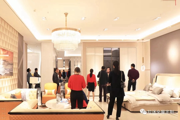 VARIO万骊与金凯莎合作新店开业 绚丽奢华填充简约生活