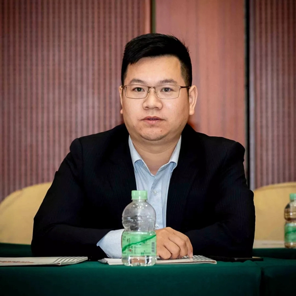 合生雅居全屋定制CEO王天兵出席南充第二届交流会活动