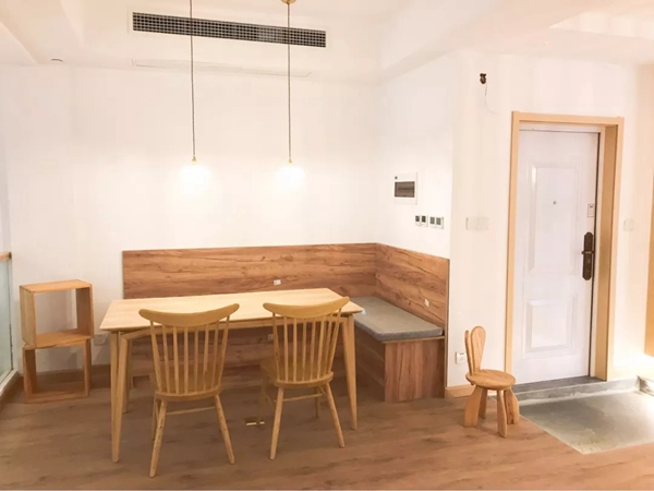 卡诺尼定制衣柜：餐厅面积小 来个卡座提高空间使用率