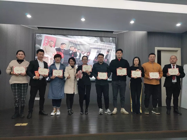 雅琪诺全国加盟商综合培训成功举办 全方位落地终端运营 雅琪诺全国加盟商综合培训成功举办 全方位落地终端运营