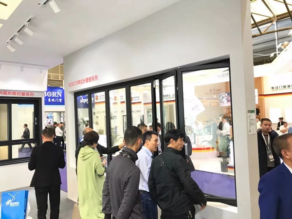 新河铝材携新产品亮相中国国际门窗博览会