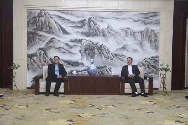 唯妮尔家居迎接东乡经开区企业商会一行莅临参观交流指导 唯妮尔家居迎接东乡经开区企业商会一行莅临参观交流指导