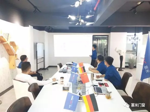 SMETEC塞米门窗：塞米运营部项目总结会议