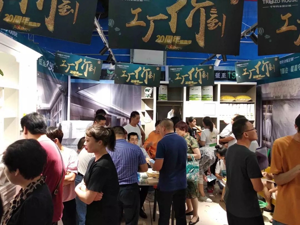 千年舟全屋定制第18届浙中家博会现场火爆掀起签单热潮 千年舟全屋定制第18届浙中家博会现场火爆掀起签单热潮