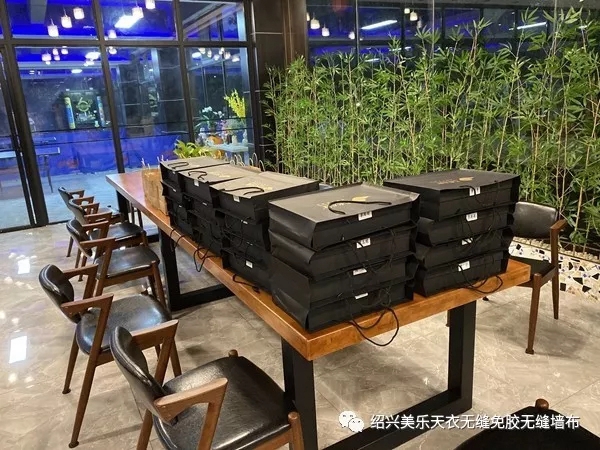 天衣无缝墙布全球旅拍迪拜站圆满结束 