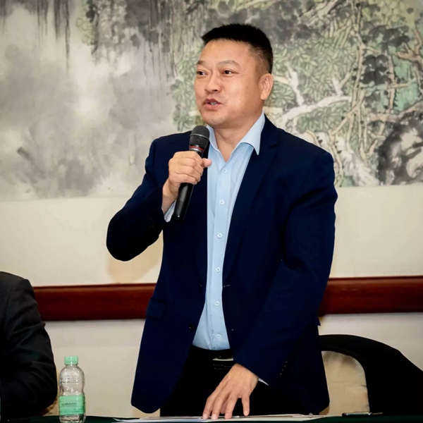 合生雅居全屋定制CEO王天兵出席南充第二届交流会活动