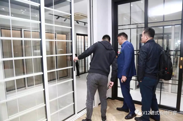 雷拓V12展厅落成典礼暨新品发布会圆满落幕