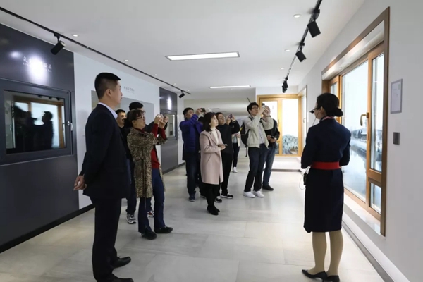 科饶恩欢迎北京住总集团龚总一行莅临参观考察