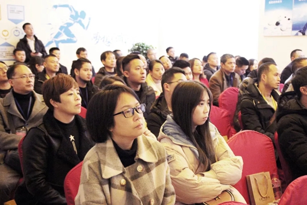达斐丽全屋定制五亿战略投资回馈暨会员服务升级私享会完美收官