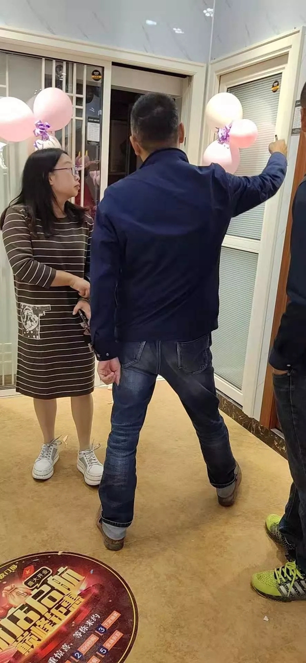 希欧门窗双店开业热浪势不可挡