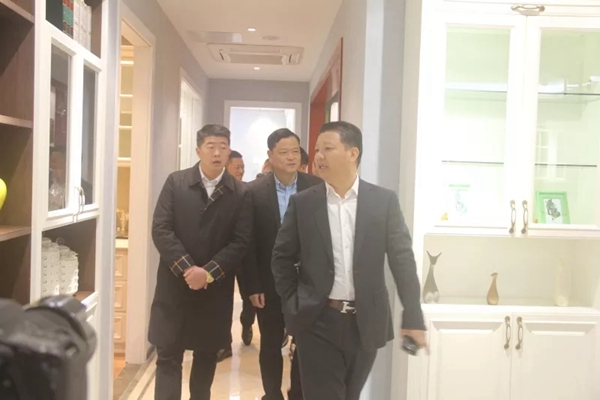 唯妮尔家居迎接东乡经开区企业商会一行莅临参观交流指导 唯妮尔家居迎接东乡经开区企业商会一行莅临参观交流指导