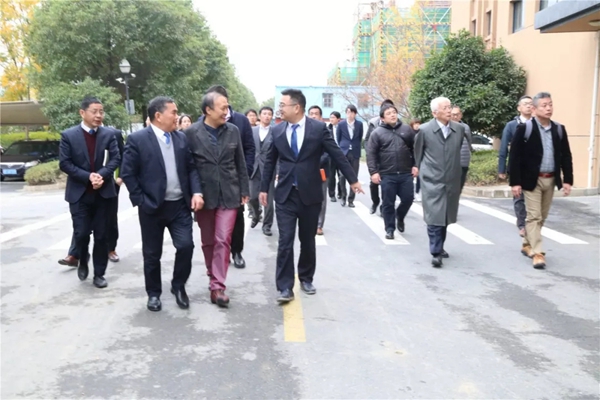 莫干山全屋定制迎接日本木材加工技术协会关西支部考察团一行莅临交流