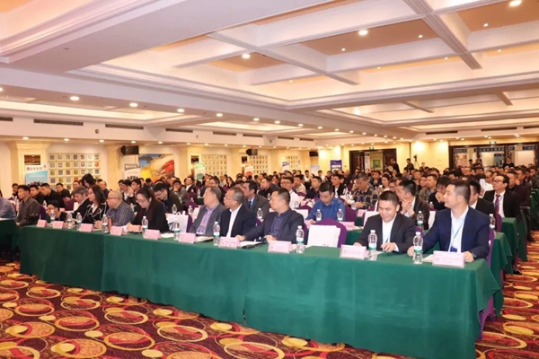 集泰股份亮相2019中国水漆博览会 共话水性漆未来发展