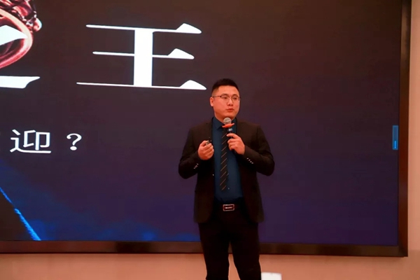 第一届全球表面装饰原创设计秀在江苏常州盛大举行 第一届全球表面装饰原创设计秀在江苏常州盛大举行