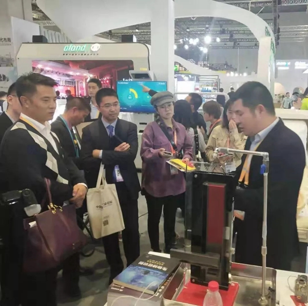 东屋·世安 进博会产品引政商各界人士齐声称赞