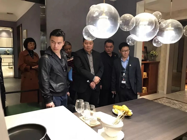亚丹家居迎接欧中商会与中非友协莅临参观交流指导