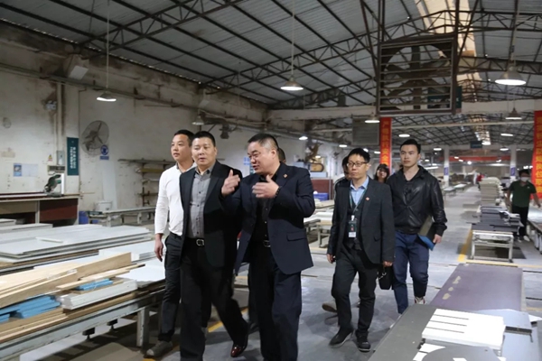 亚丹家居迎接欧中商会与中非友协莅临参观交流指导