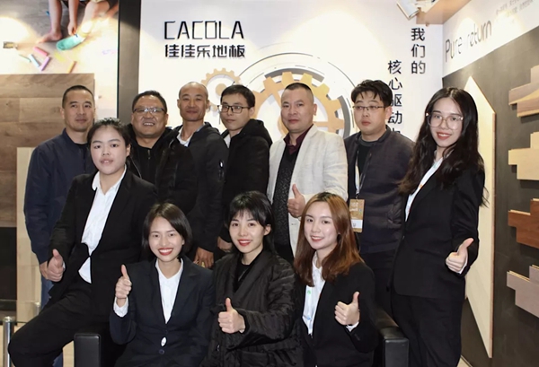 佳佳乐地板用日夜打磨的匠心传递大师的技艺与真诚