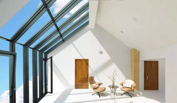 科度门窗设计朋友圈：揭秘梦一般的男子王平仲