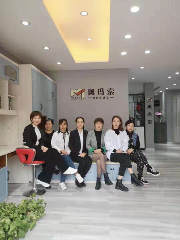 【明星经销商】奥玛索李红:匠心设计,至诚服务 【明星经销商】奥玛索李红:匠心设计,至诚服务