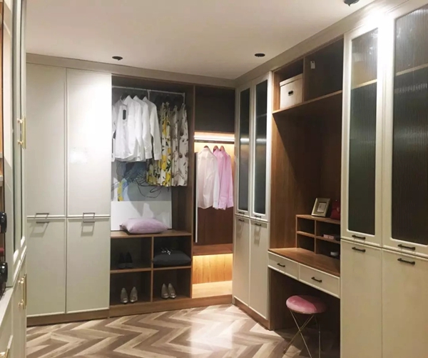 梵尼亚家居工厂展厅 论定制家具的巧妙运用 梵尼亚家居工厂展厅 论定制家具的巧妙运用