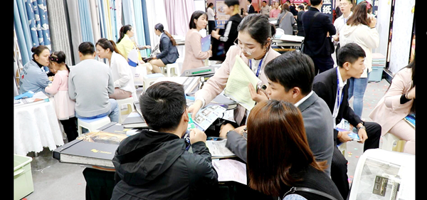 米兰壁纸·墙布：单日爆签213单  样板市场颠覆你对传统营销的认知   