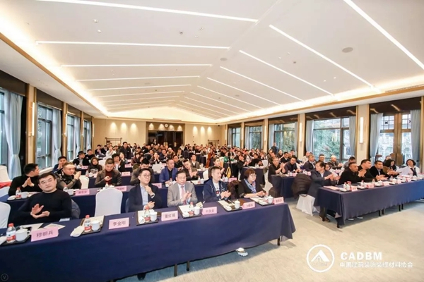 可罗雅墙布影响力硬核 再次加冕“墙布十大品牌”