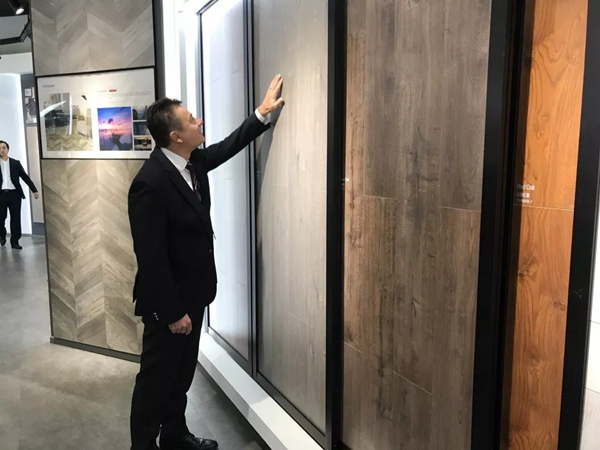 帝龙新材新一轮战略合作再次起航 与太阳化学共同签署合作协议
