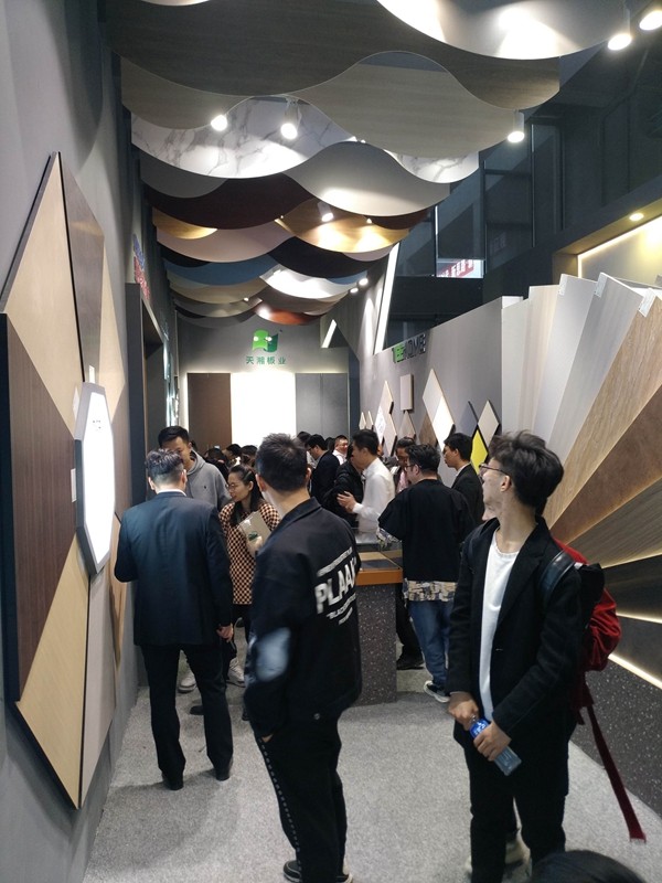 天湘首次参加设计周，惊艳亮相获众设计师高度认可