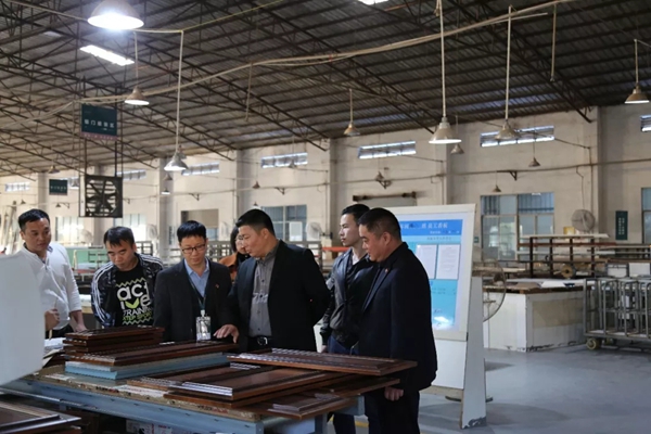 亚丹家居迎接欧中商会与中非友协莅临参观交流指导